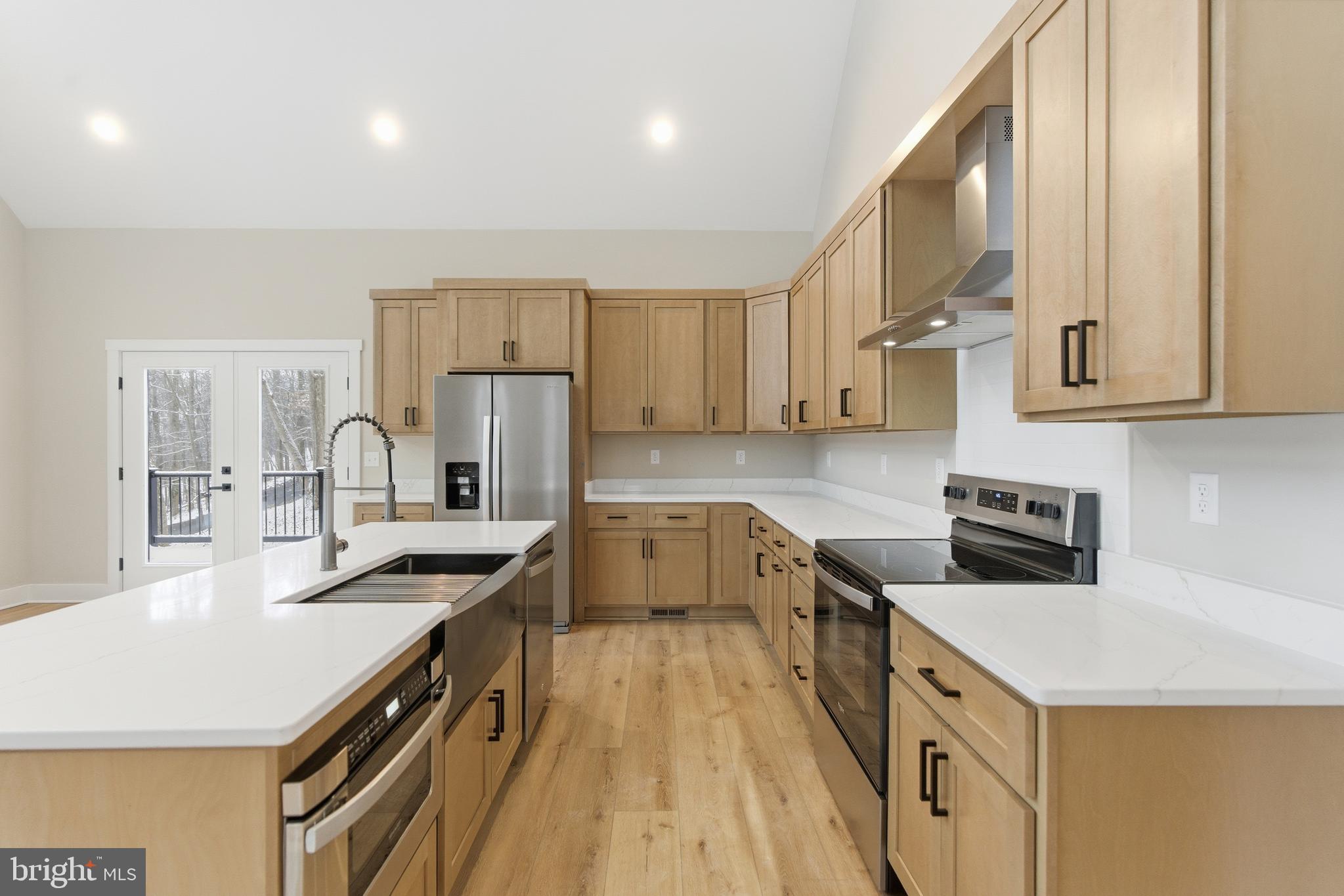 RIVERSIDE - Residential