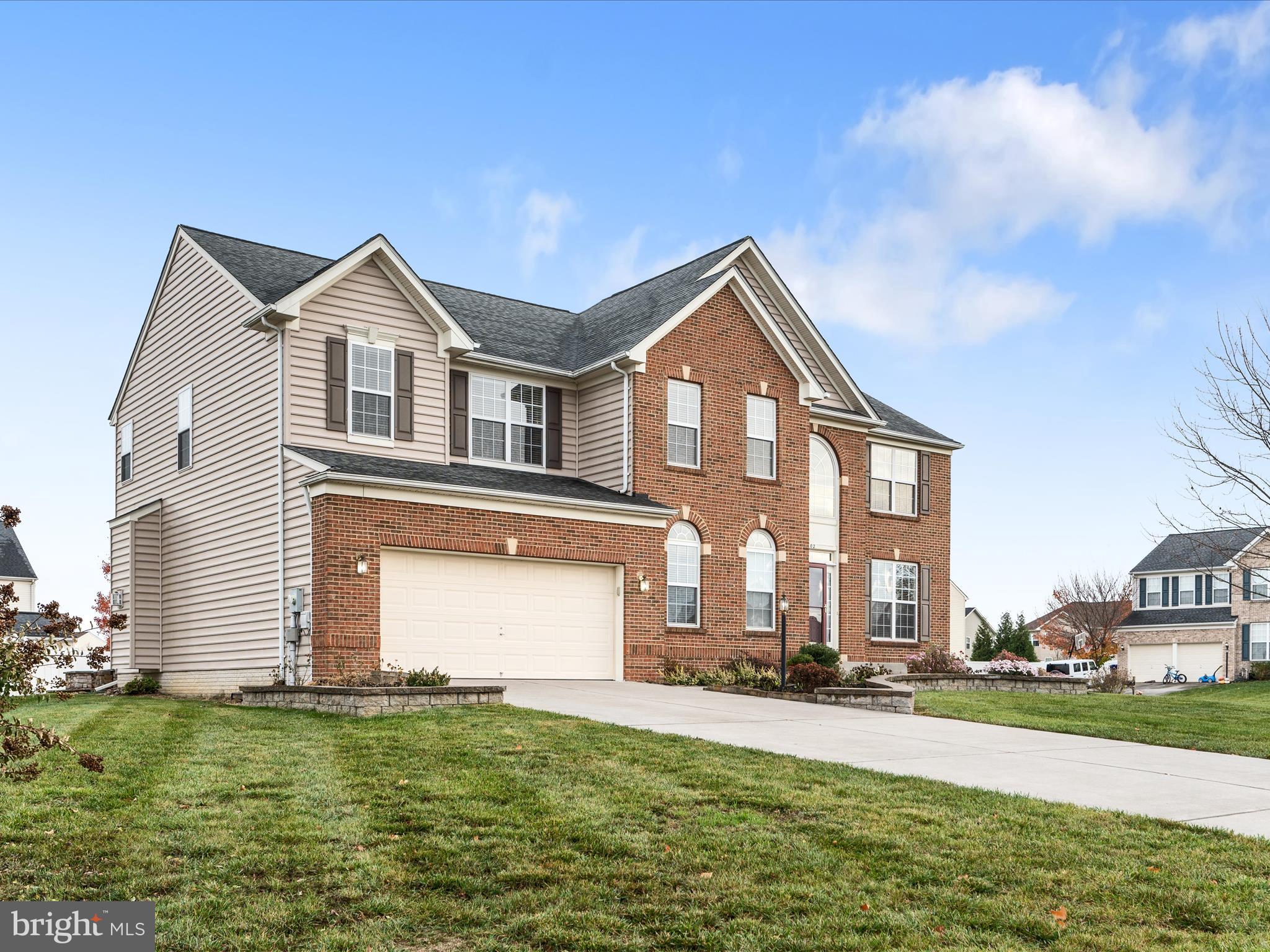 THE GUARDS - Residential