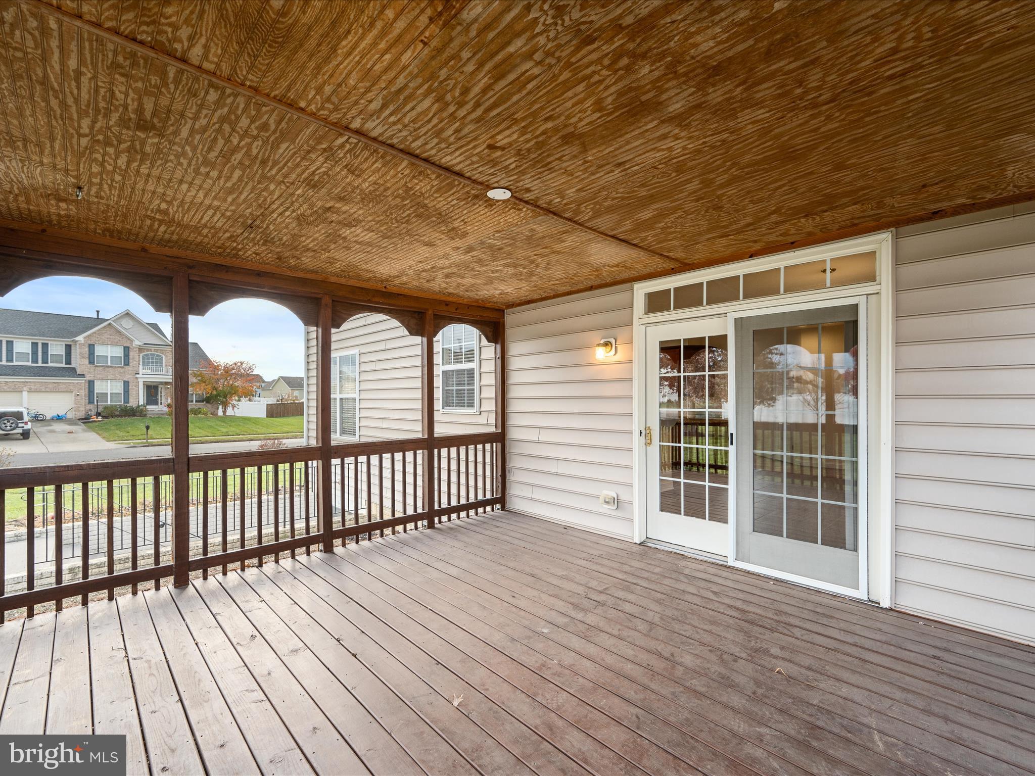 THE GUARDS - Residential