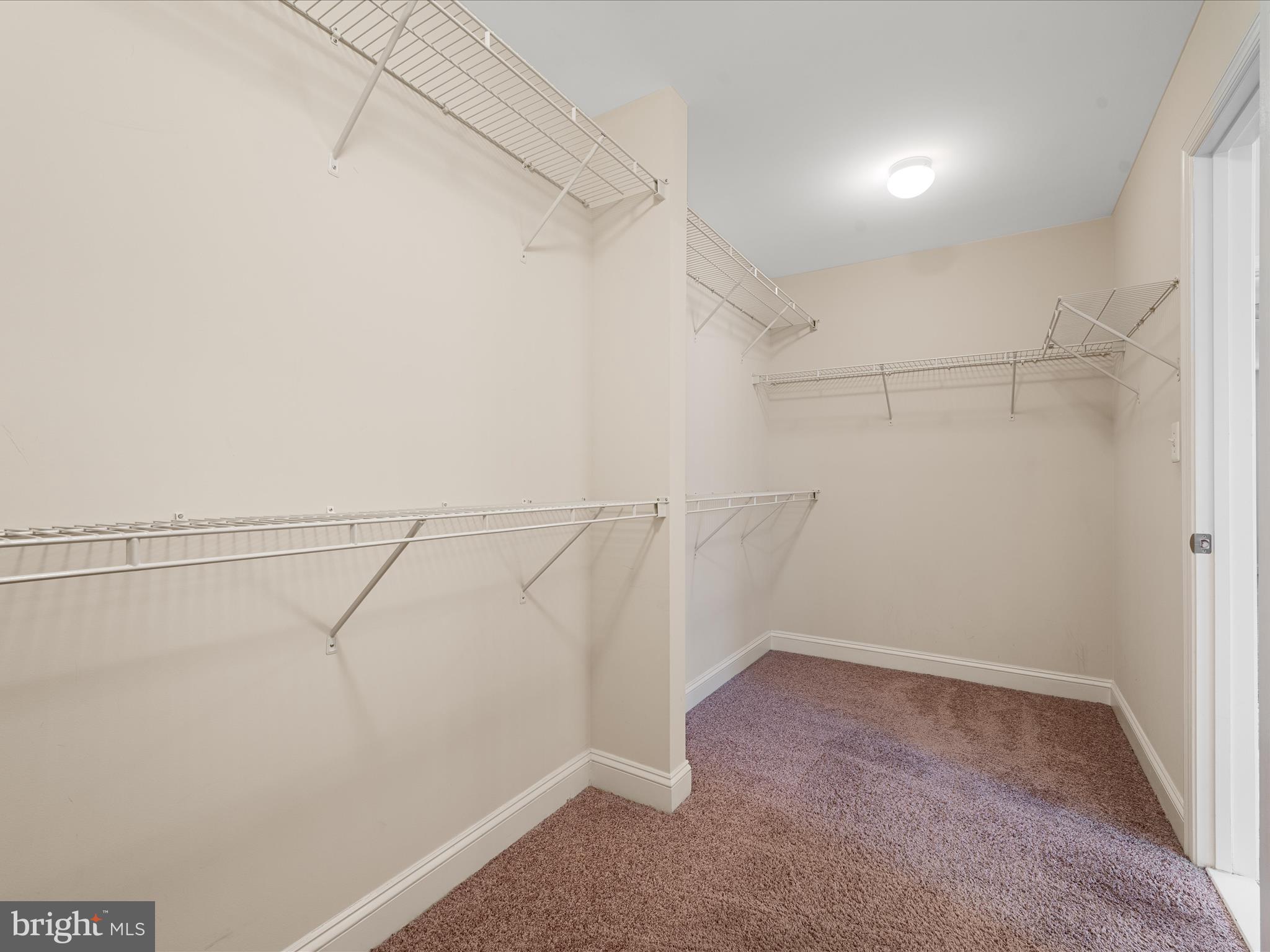 THE GUARDS - Residential