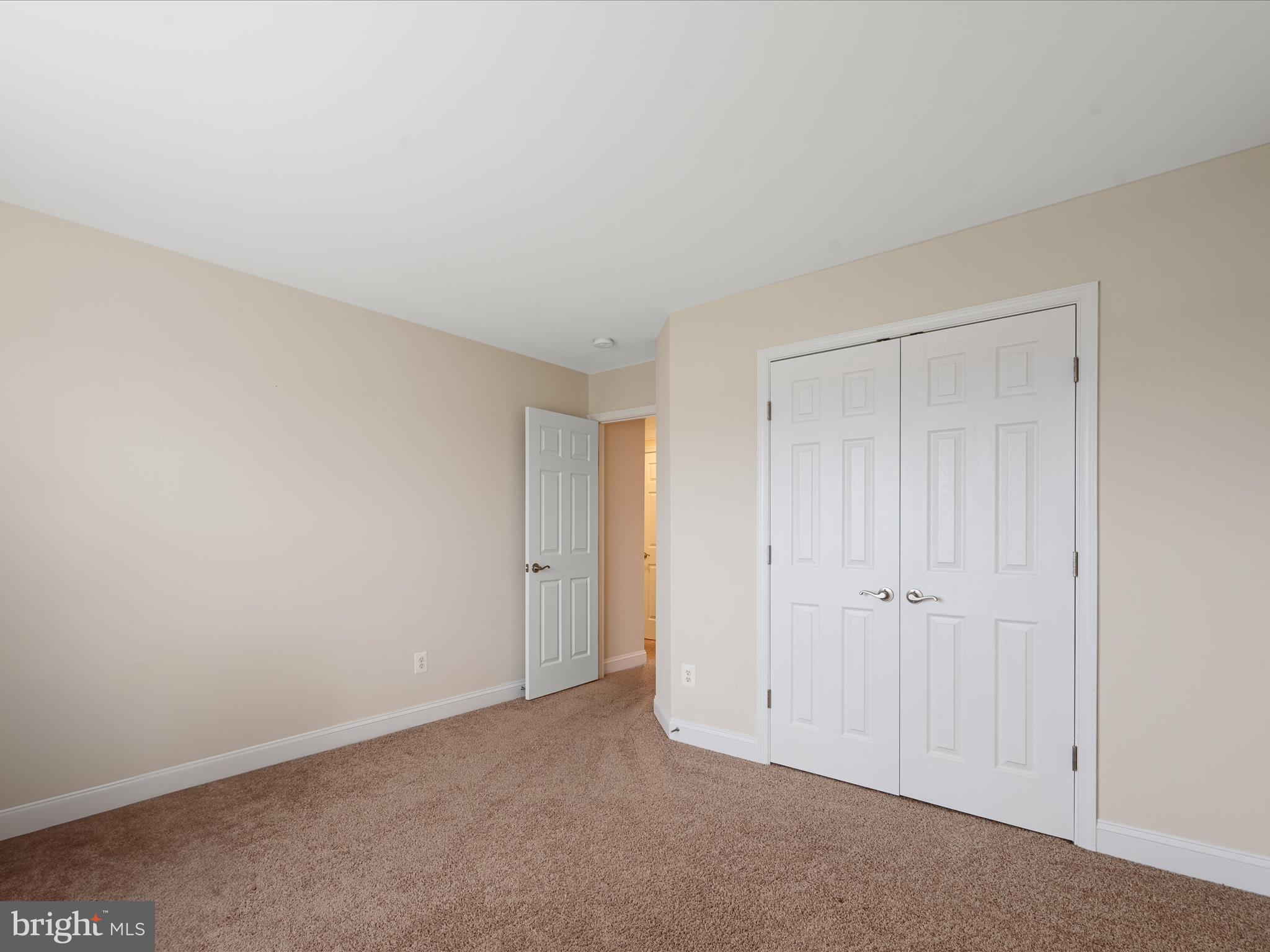 THE GUARDS - Residential