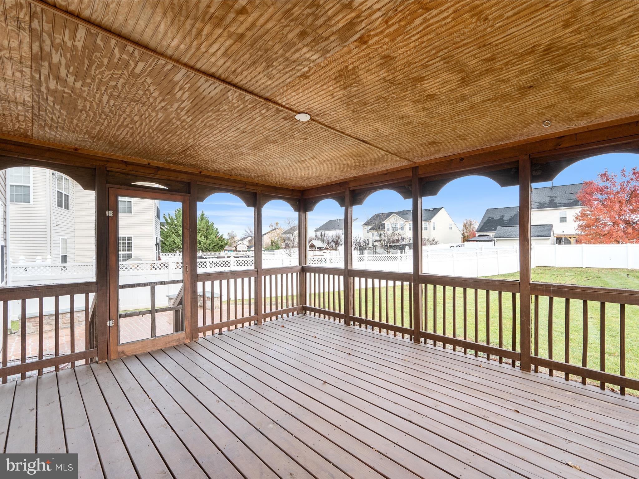 THE GUARDS - Residential