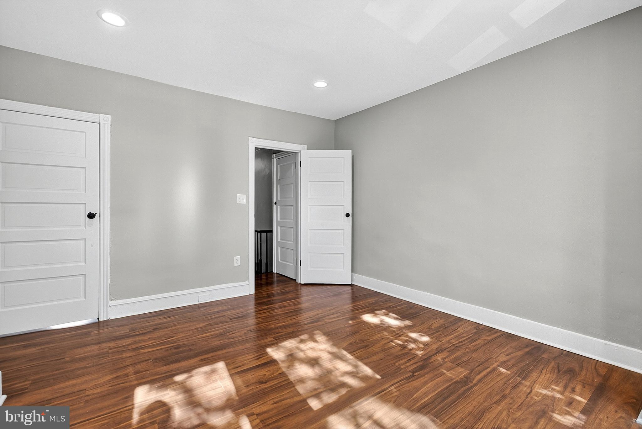 FRANKFORD - Residential