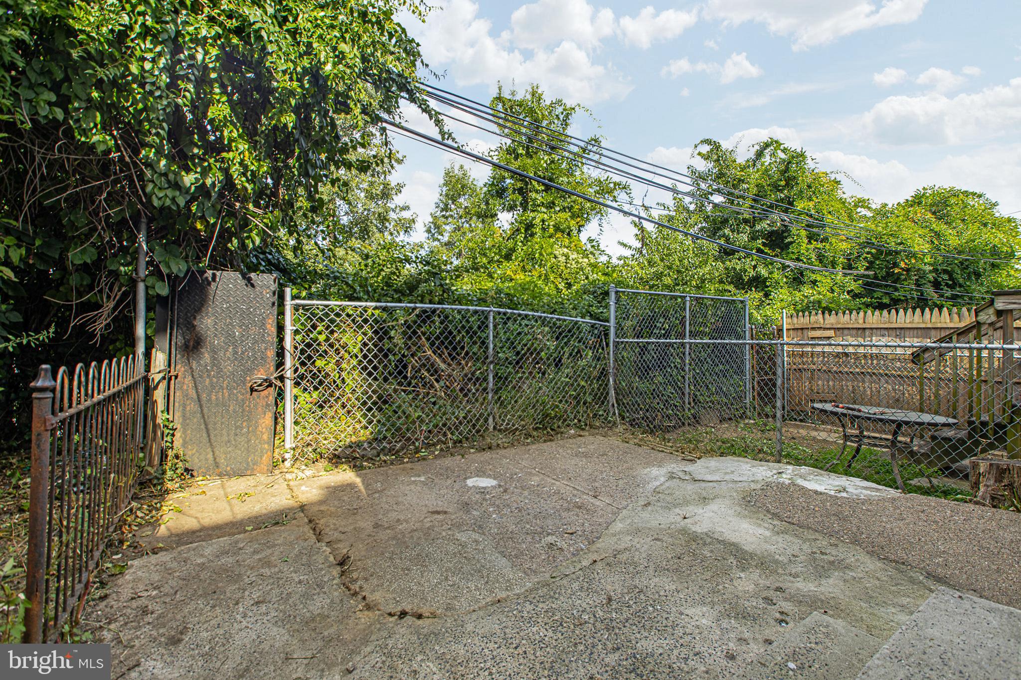 FRANKFORD - Residential