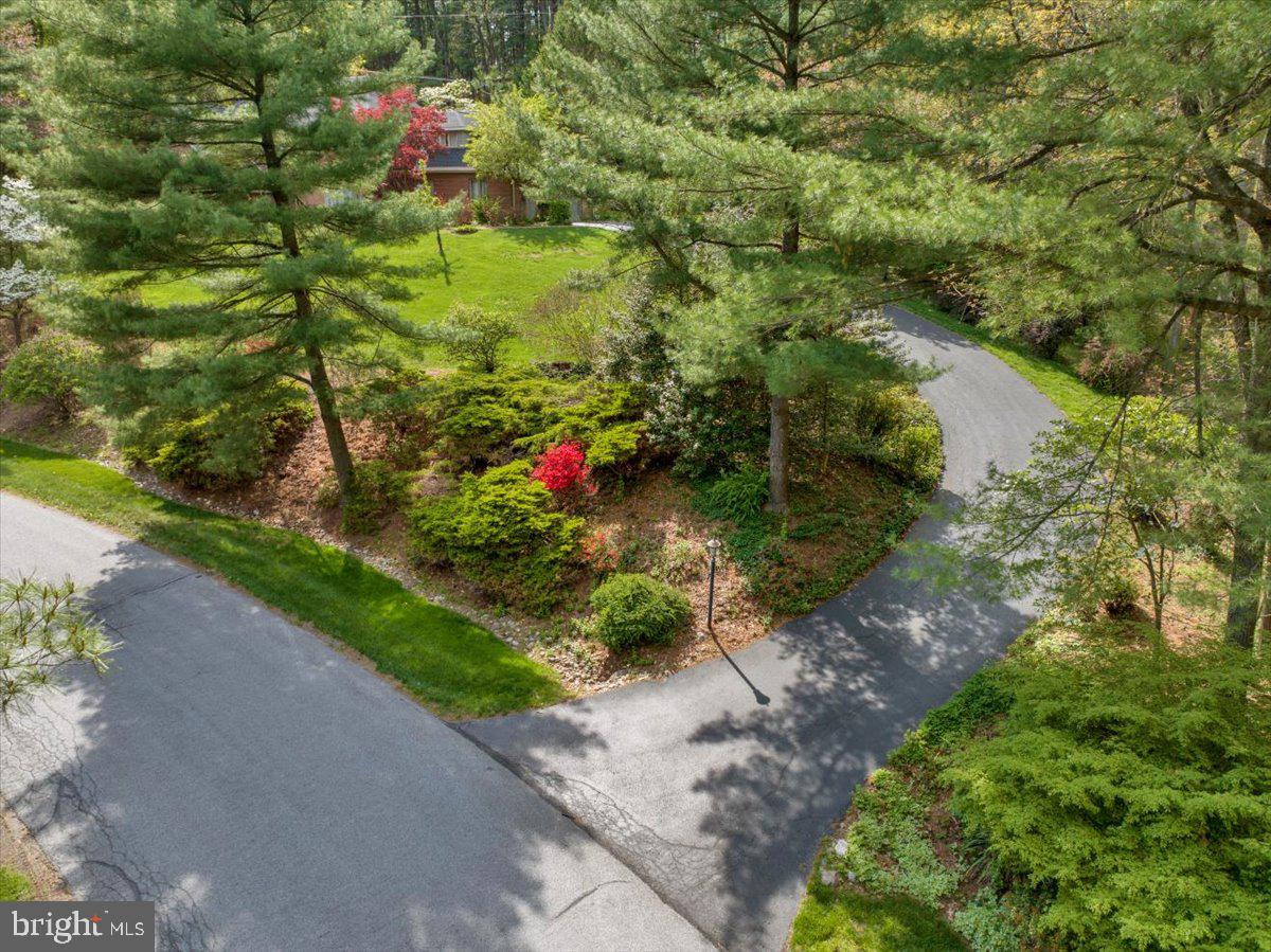 HESSIAN PINES - Residential
