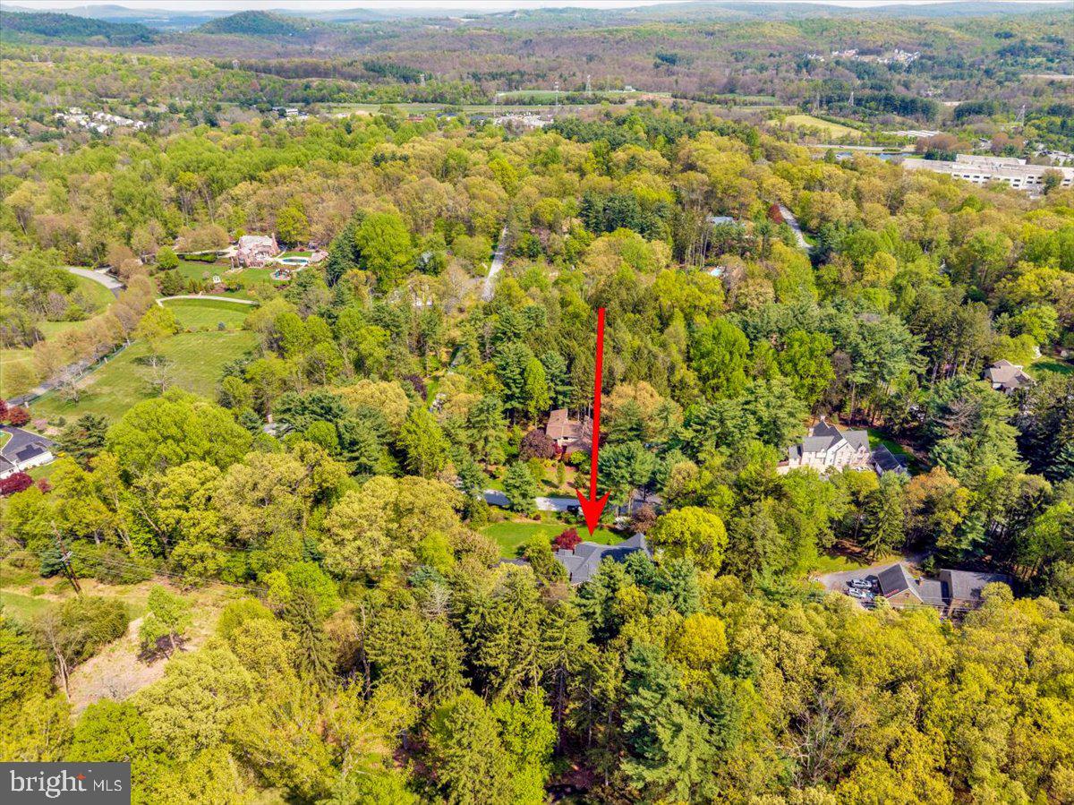 HESSIAN PINES - Residential