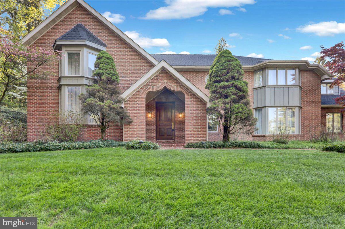 34 HESSIAN BOULEVARD