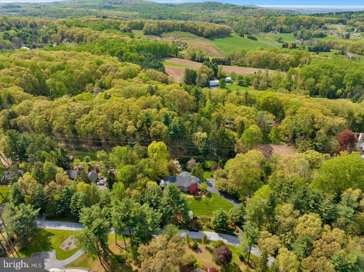 HESSIAN PINES - Residential