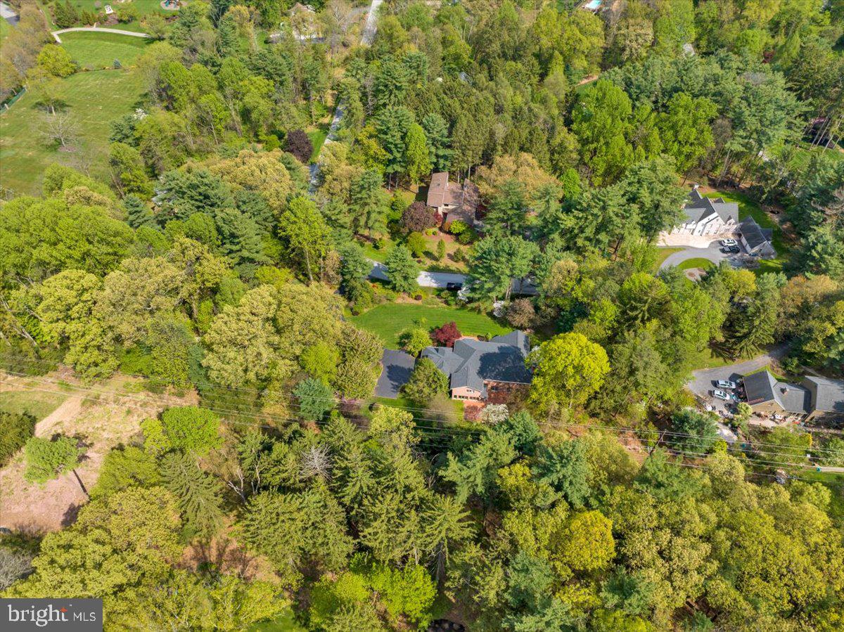HESSIAN PINES - Residential