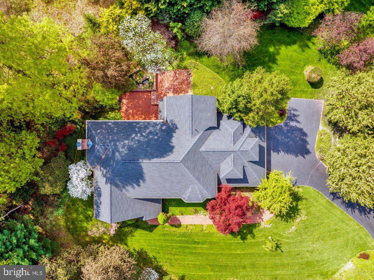 HESSIAN PINES - Residential
