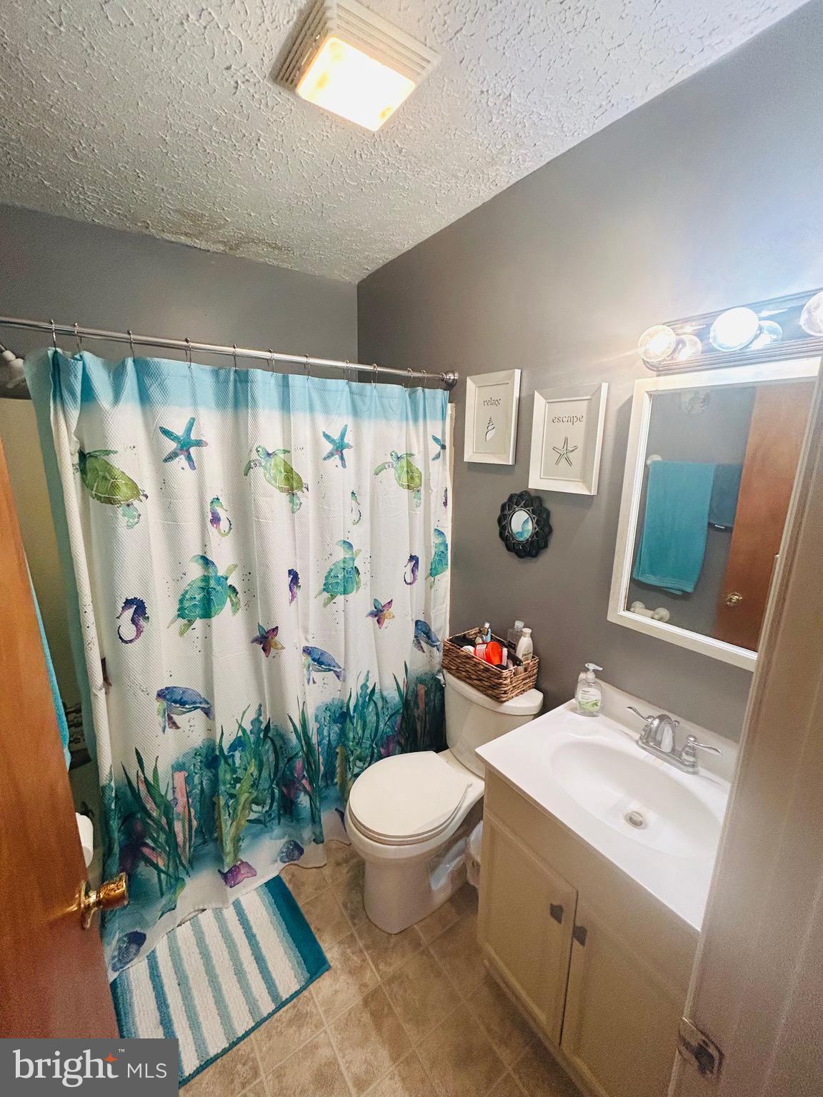 LAKEVIEW TOWNHOMES - Residential Lease