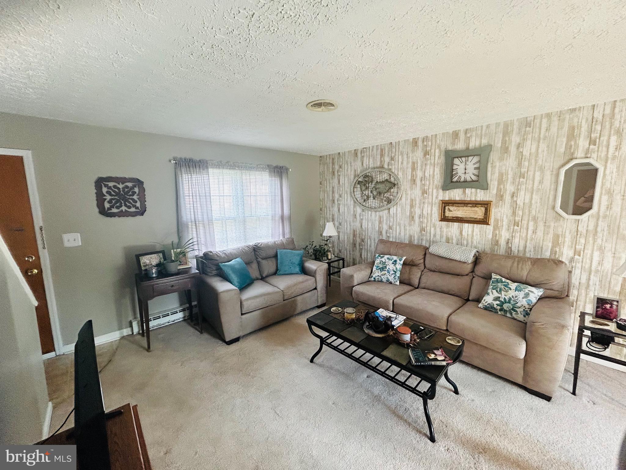 LAKEVIEW TOWNHOMES - Residential Lease