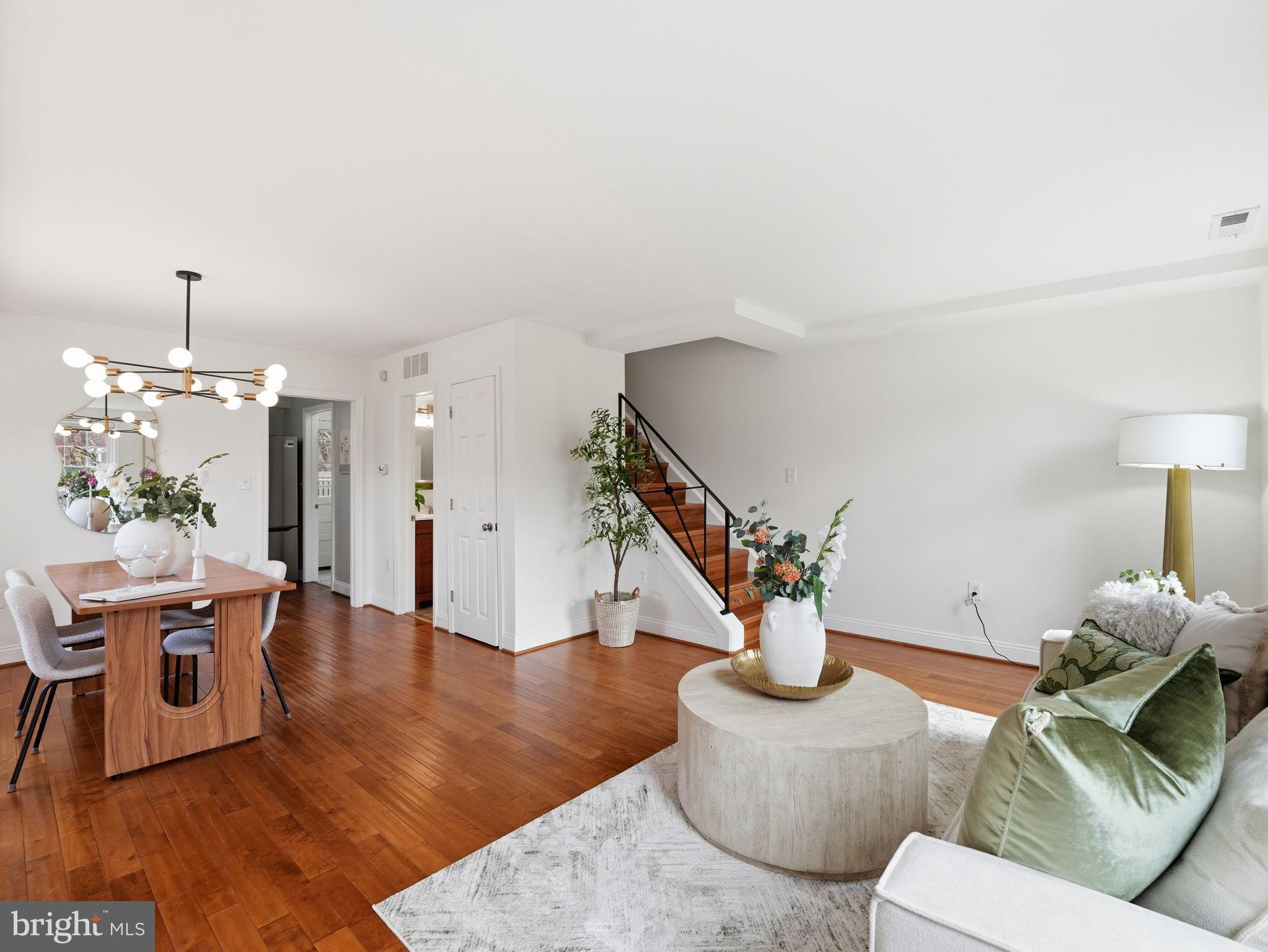 2406 N DEARING STREET