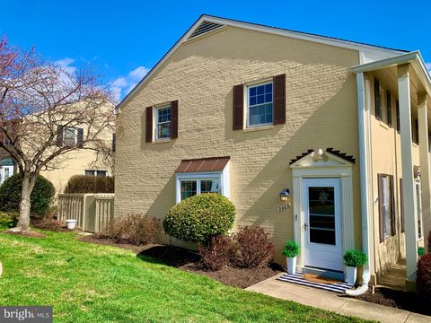 2406 N DEARING STREET ALEXANDRIA VA 22302