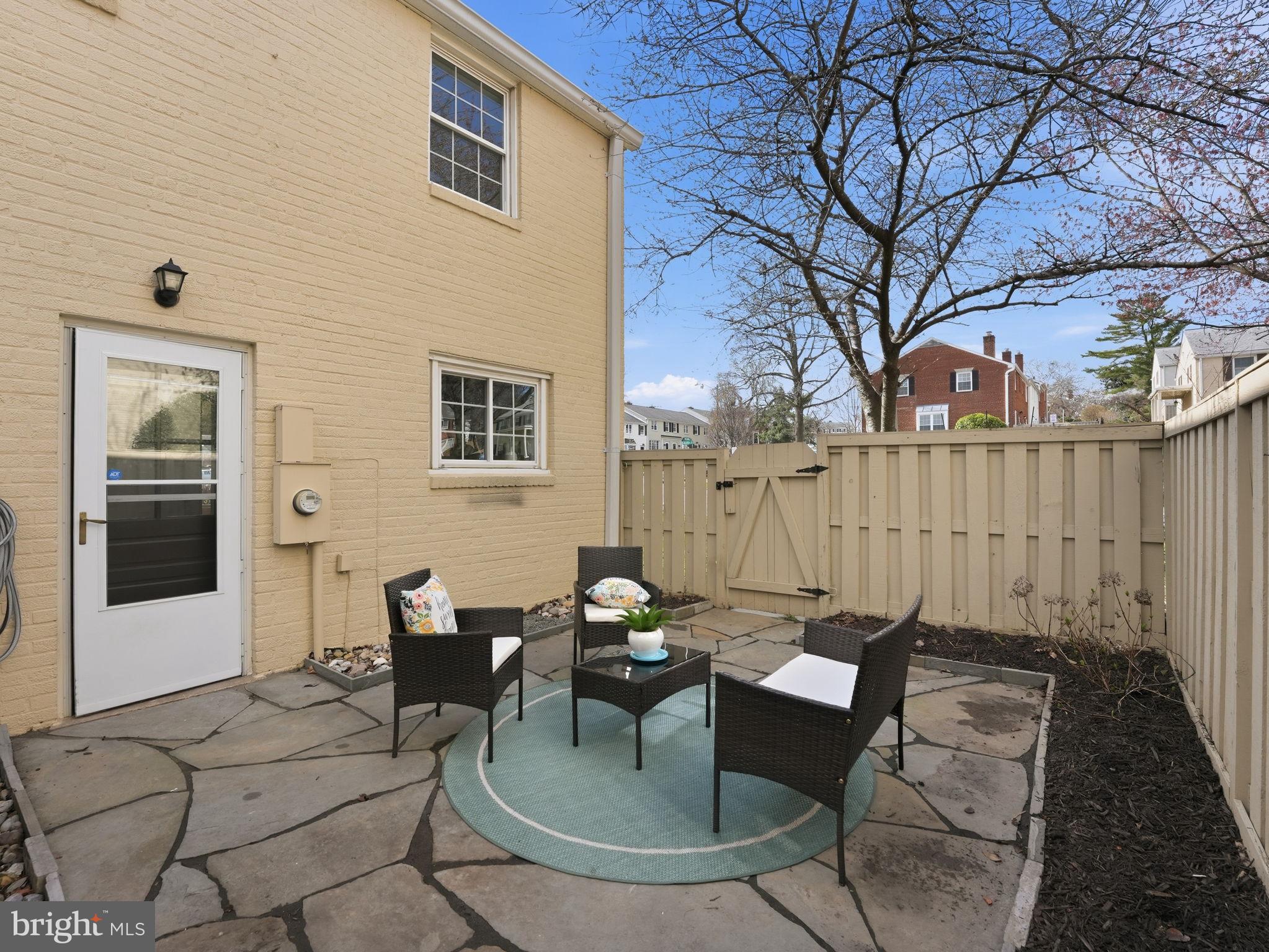 FAIRLINGTON TOWNE - Residential