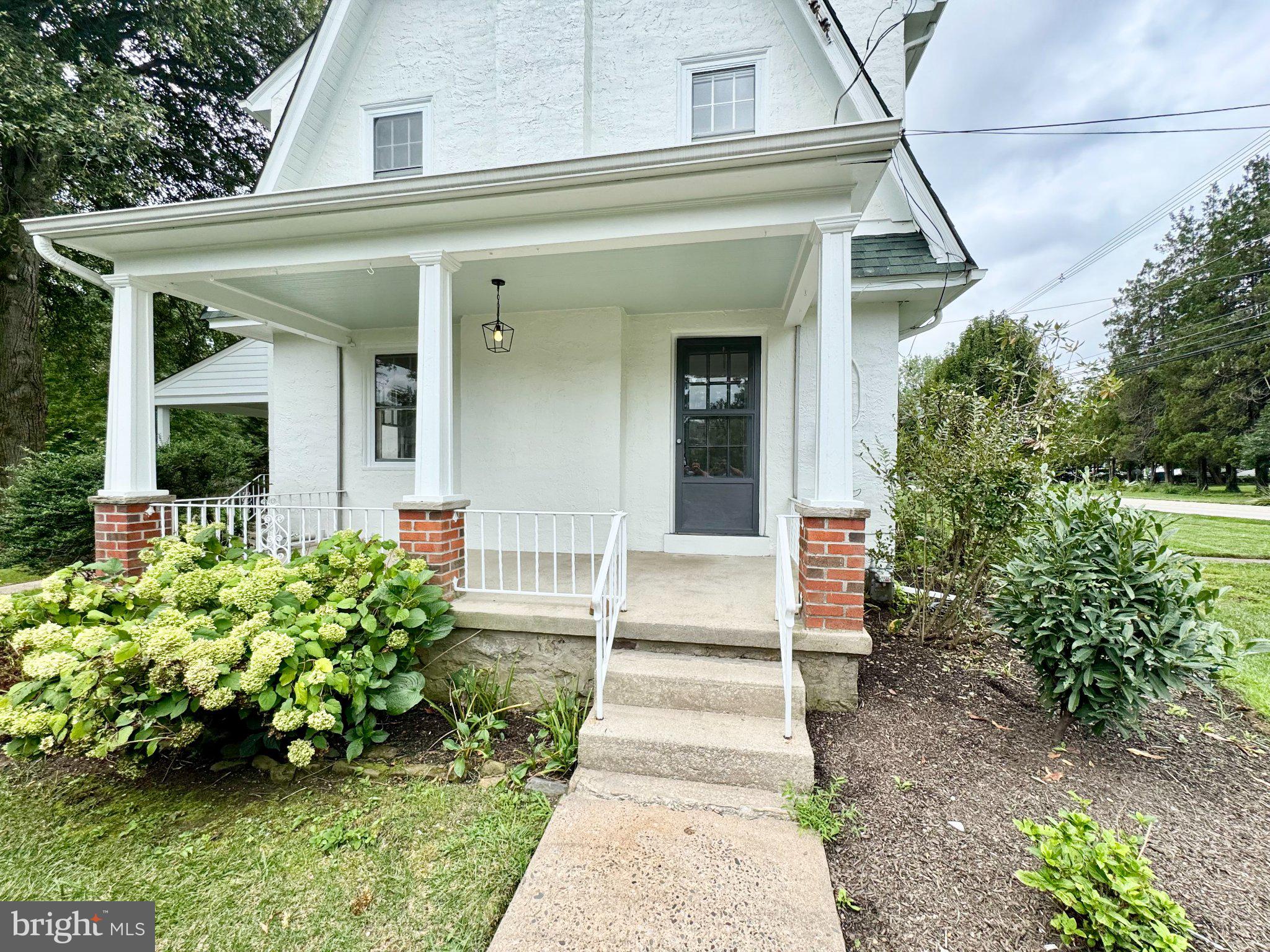 514 TENNIS AVENUE
