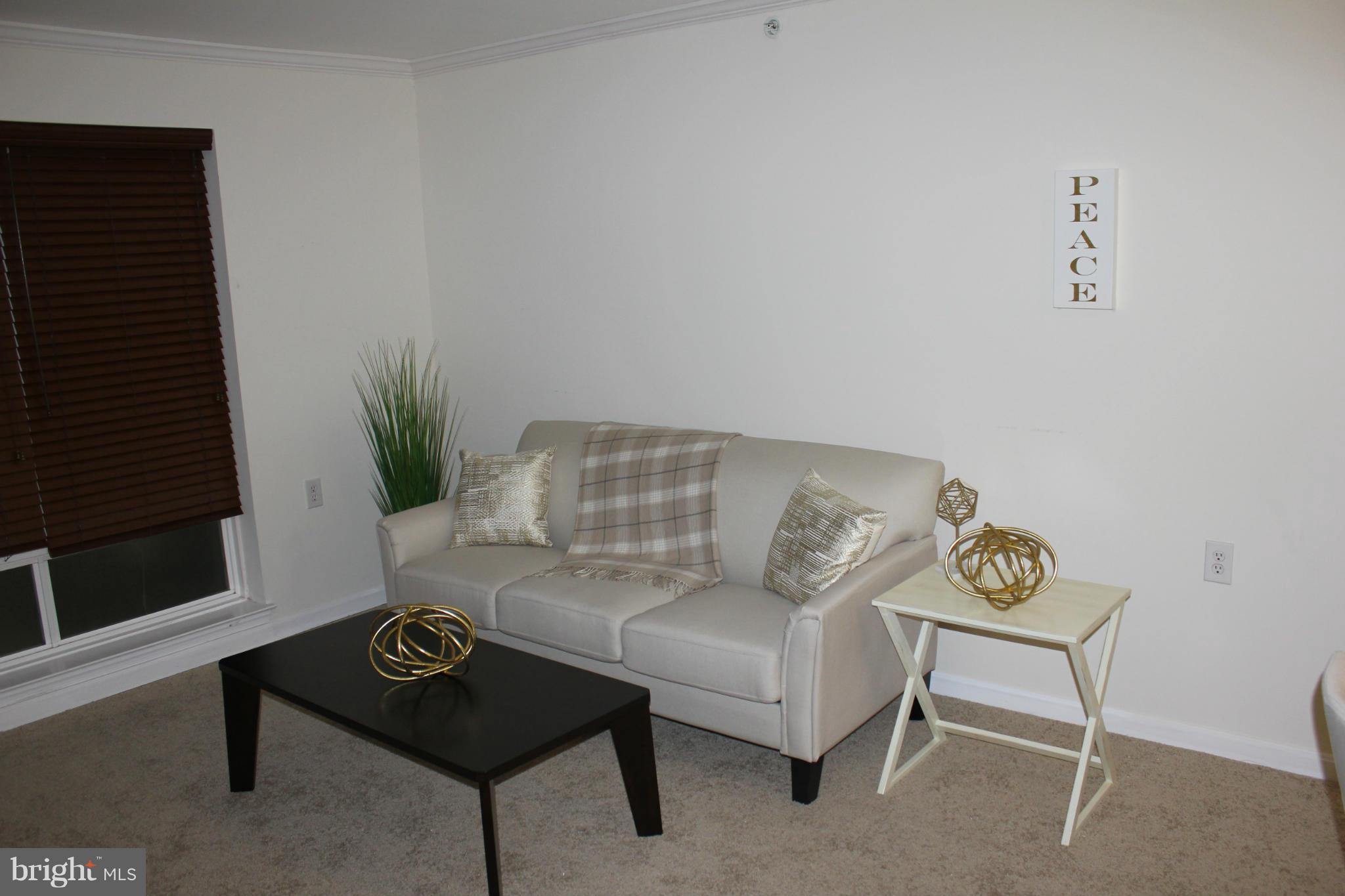 CHESTNUT OAKS - Residential