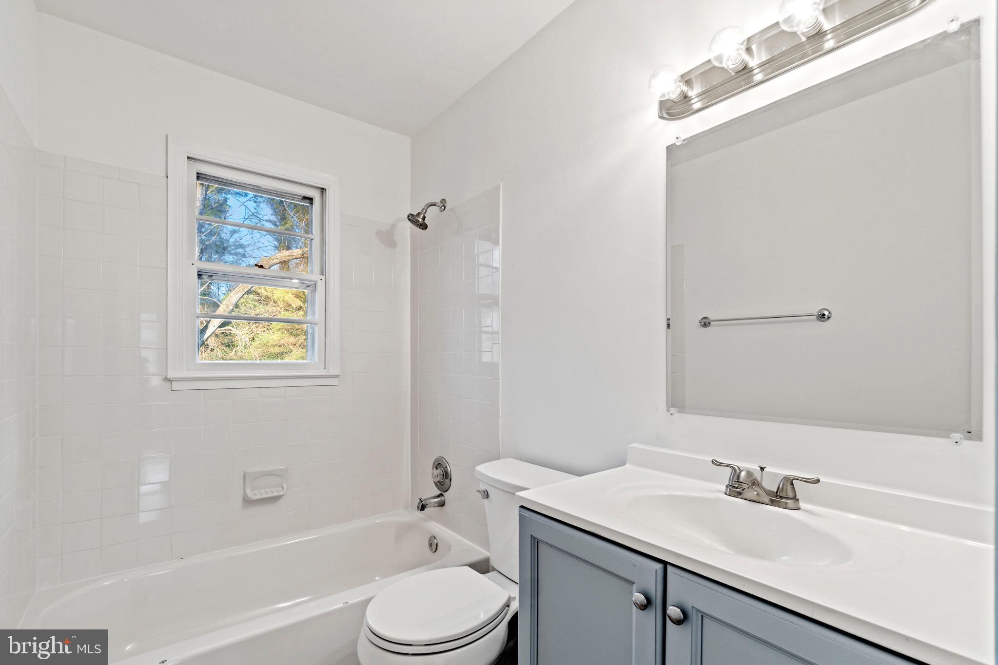 DALE CITY - Residential