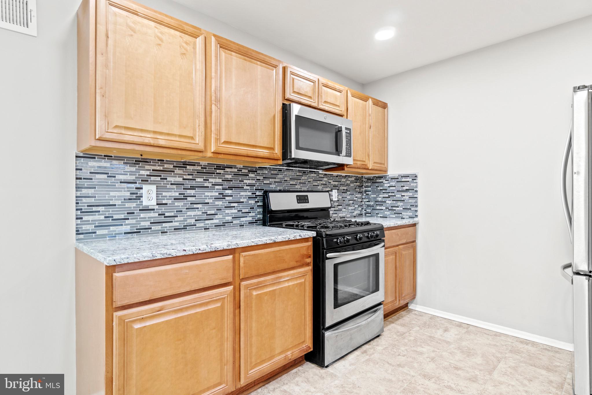 DALE CITY - Residential