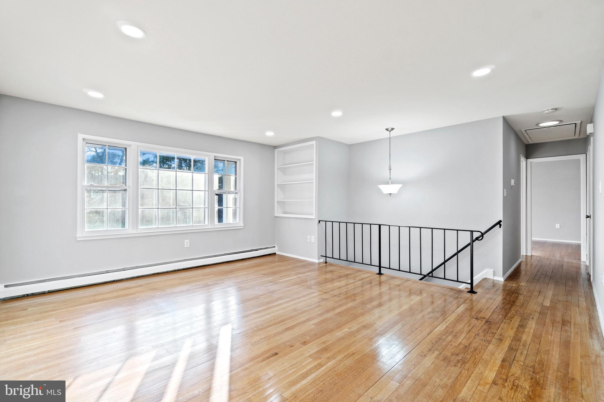 DALE CITY - Residential