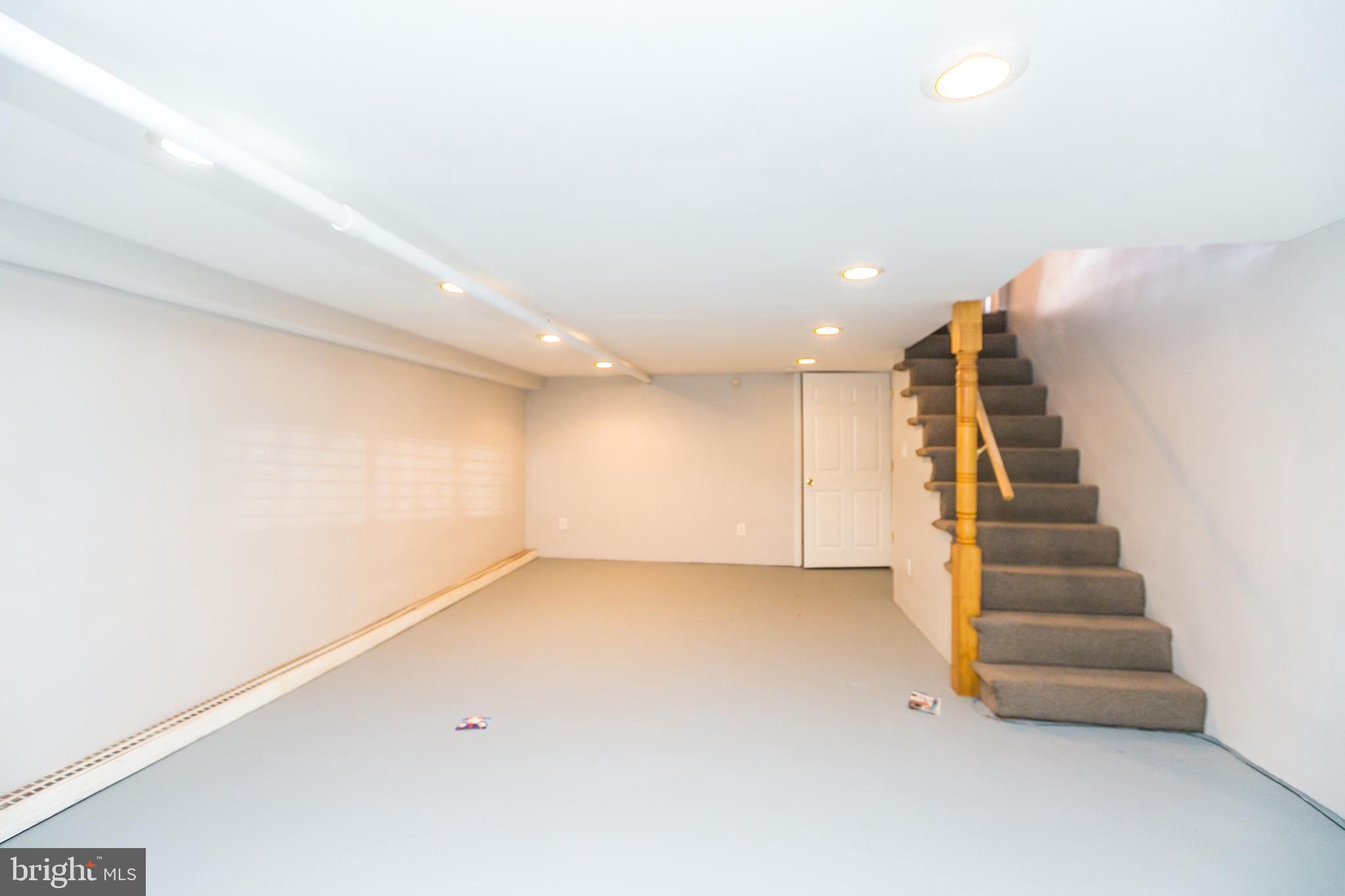 CHARLES VILLAGE - Residential