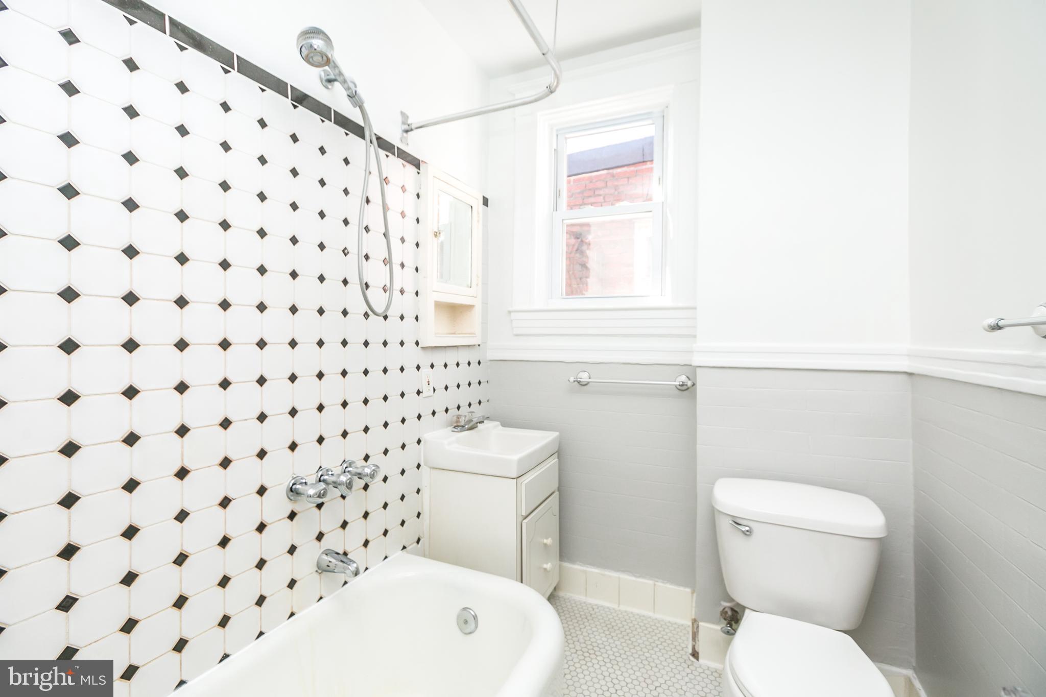 CHARLES VILLAGE - Residential