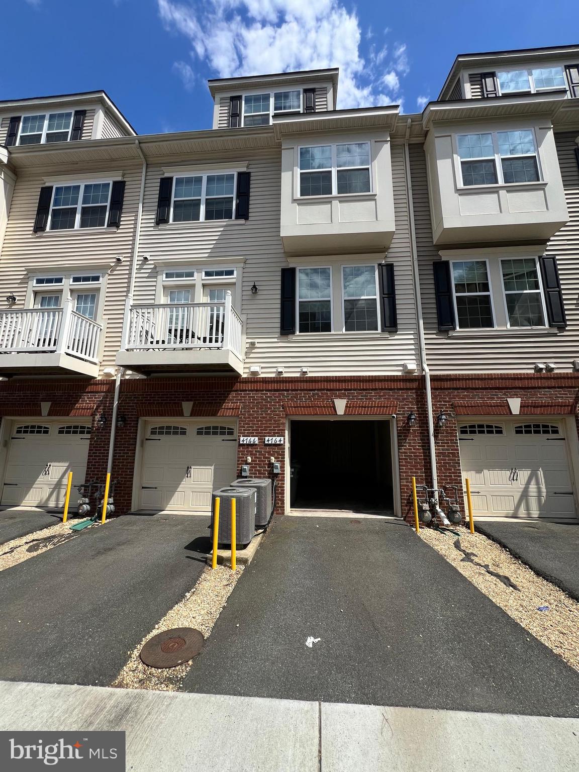 DANE RIDGE CONDO - Residential Lease