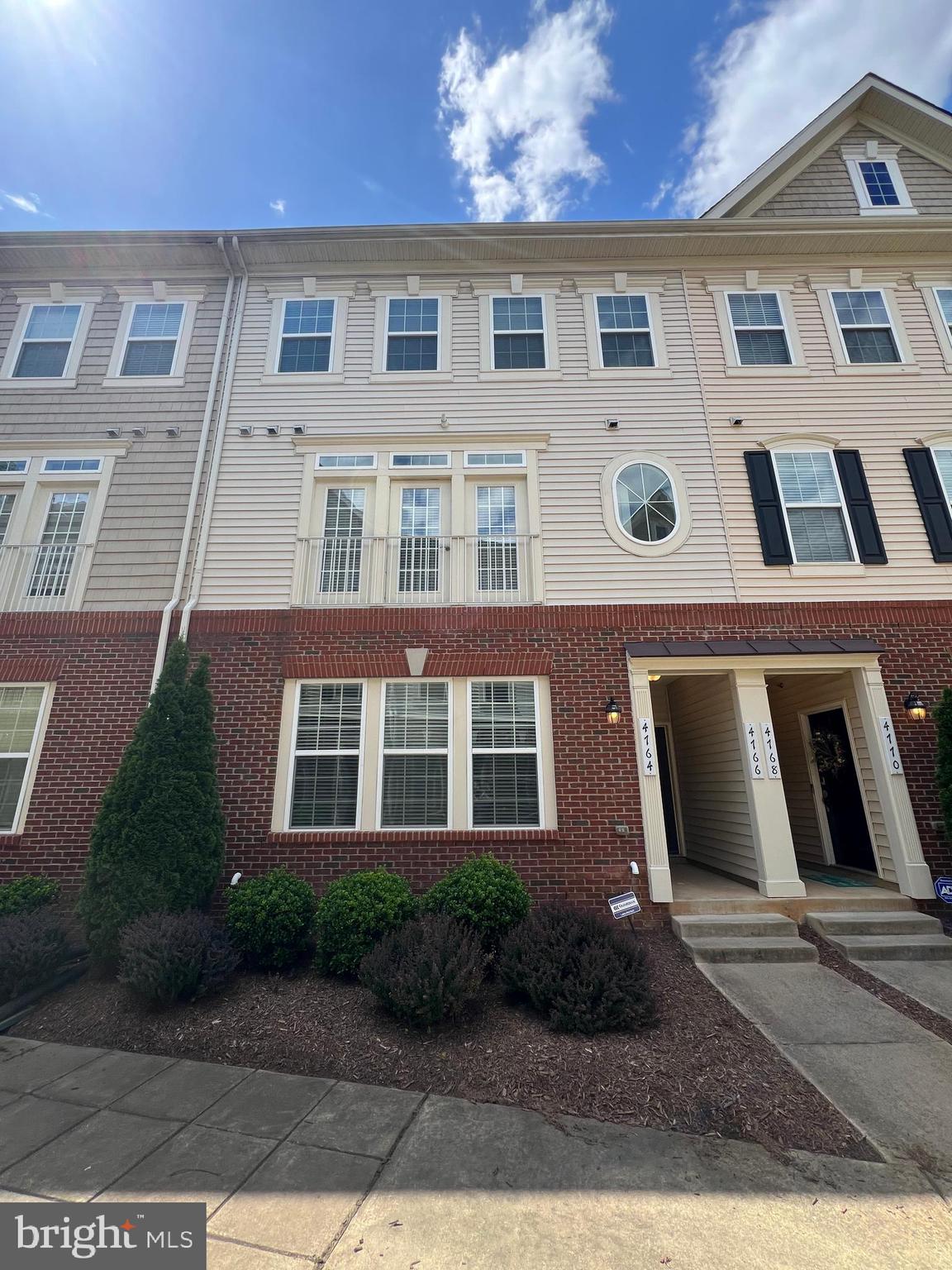 DANE RIDGE CONDO - Residential Lease