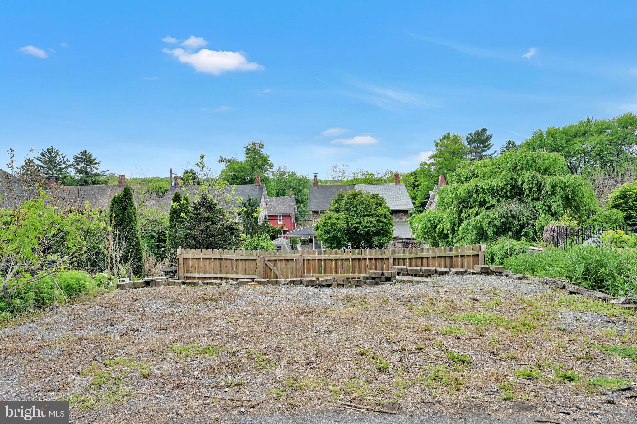MINERS VILLAGE - Residential