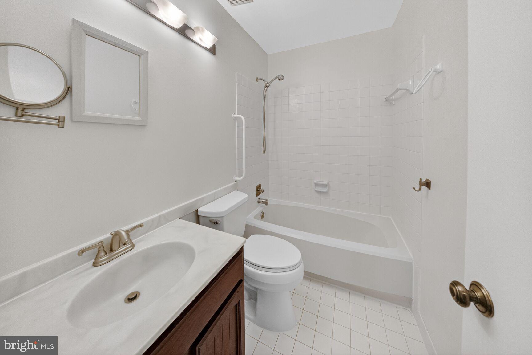 FALLSREACH - Residential