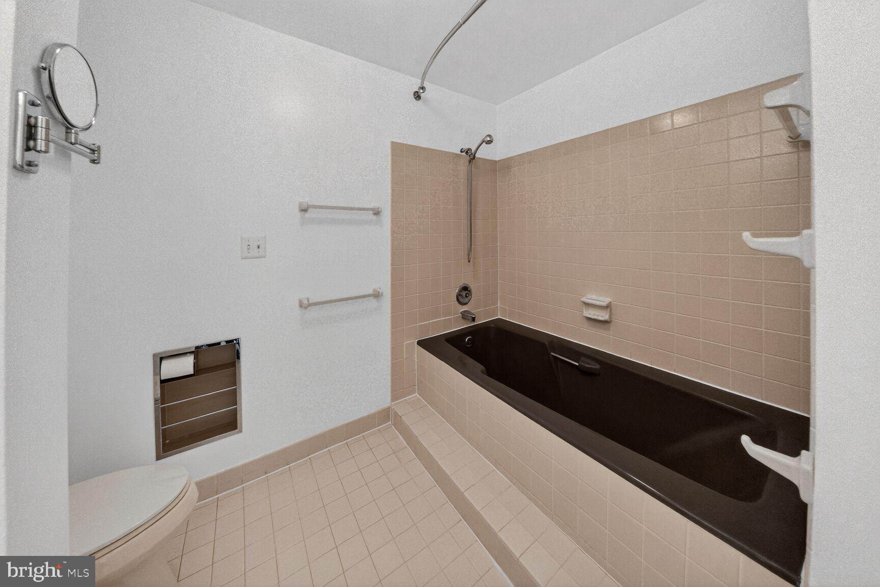 FALLSREACH - Residential