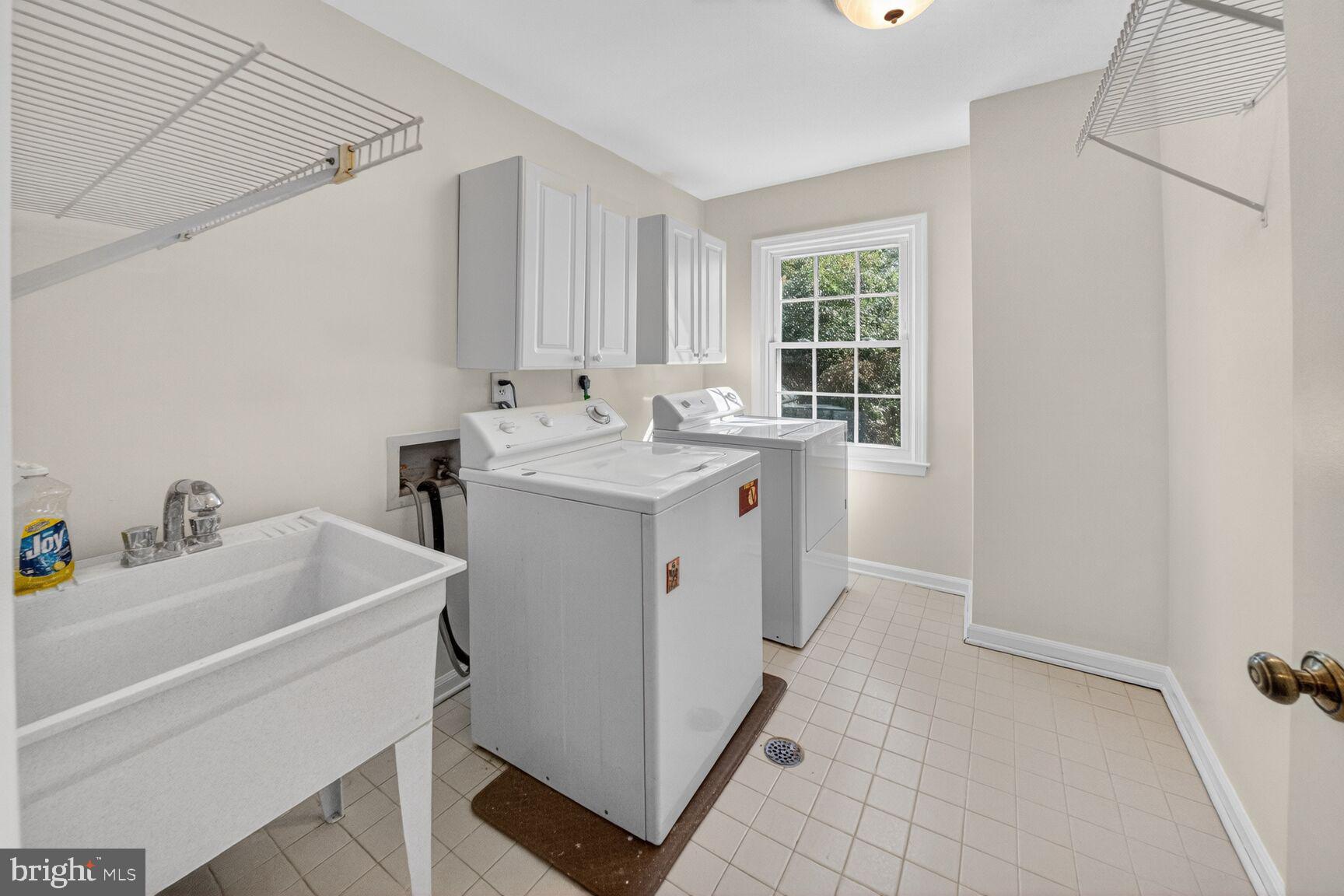 FALLSREACH - Residential