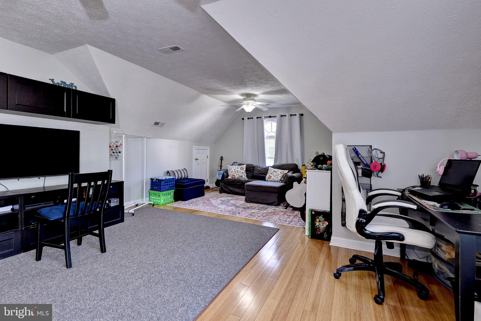 WELLINGTON - Residential