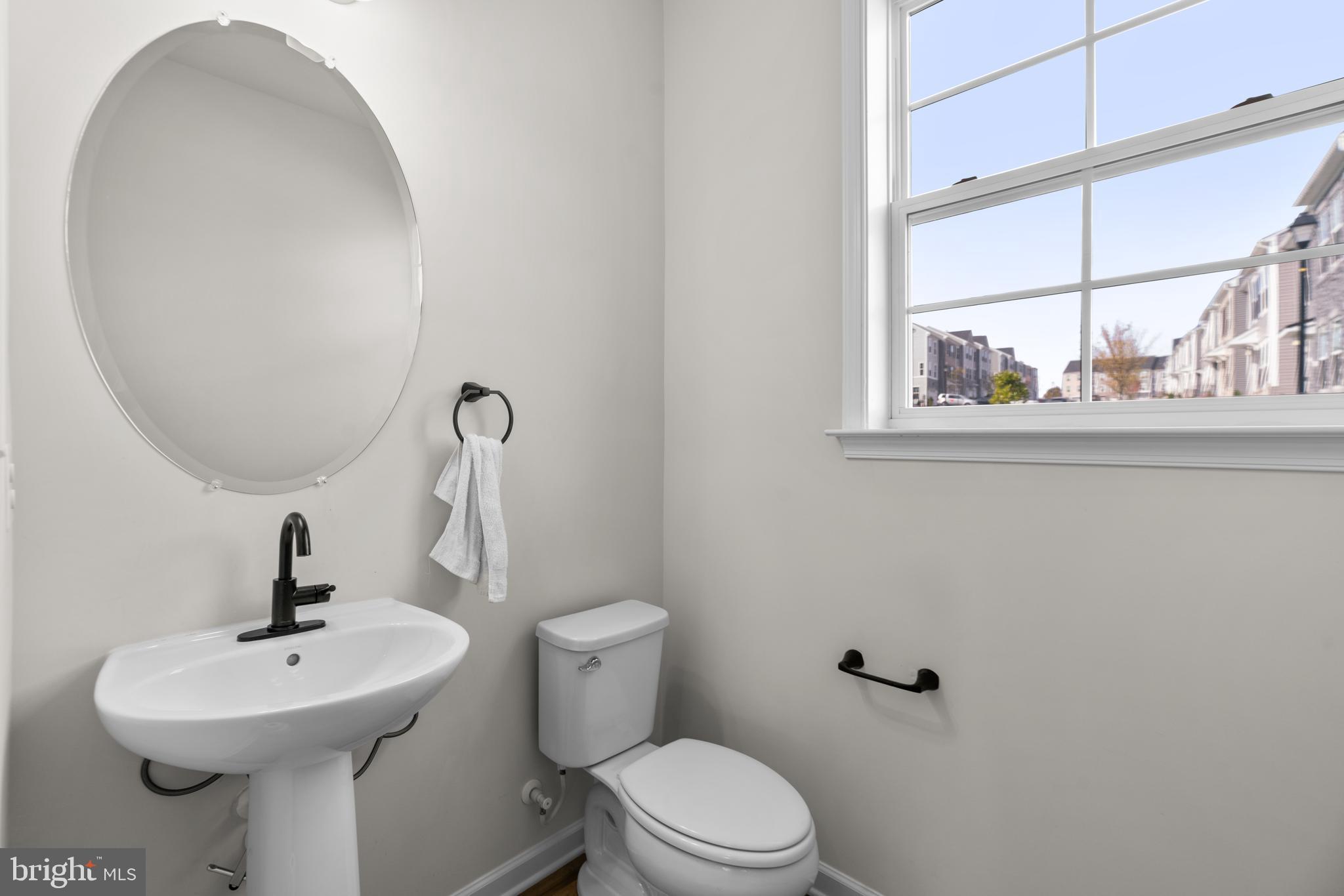 LAUREL OVERLOOK - Residential