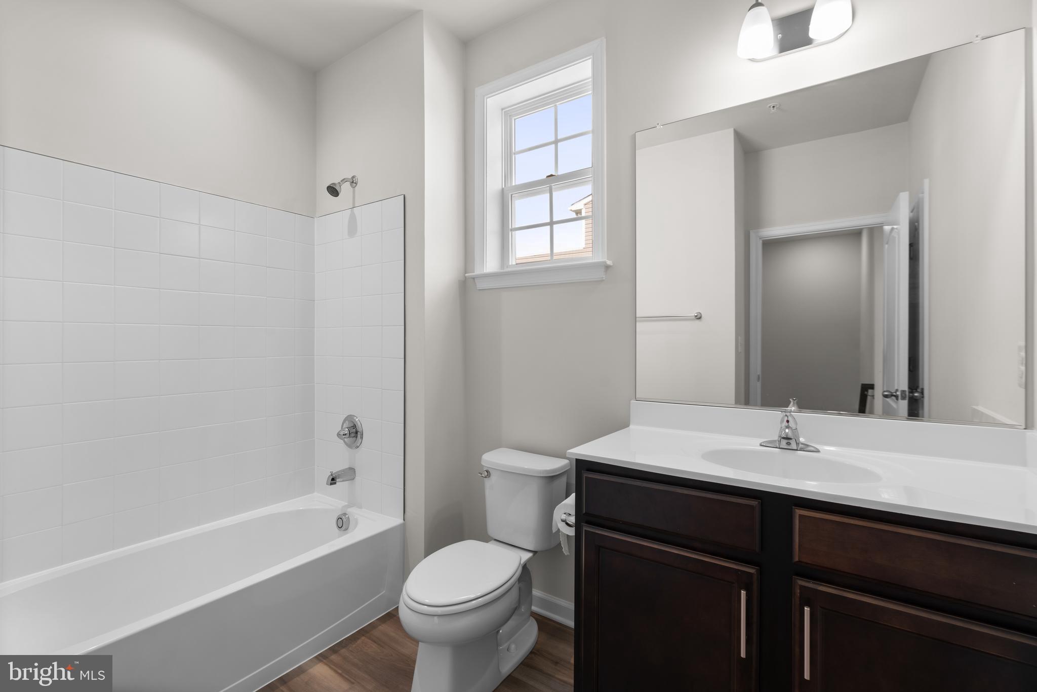 LAUREL OVERLOOK - Residential