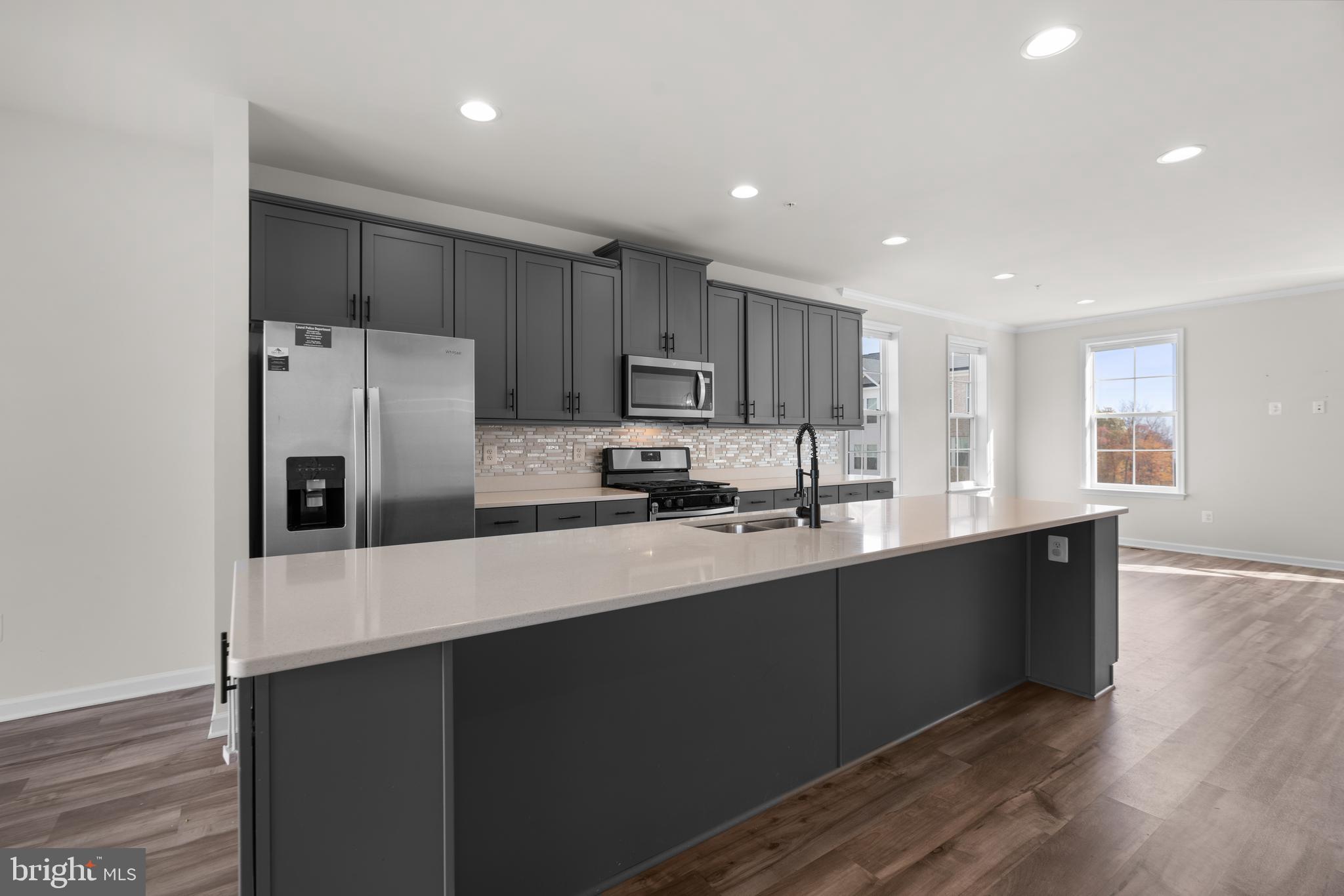 LAUREL OVERLOOK - Residential