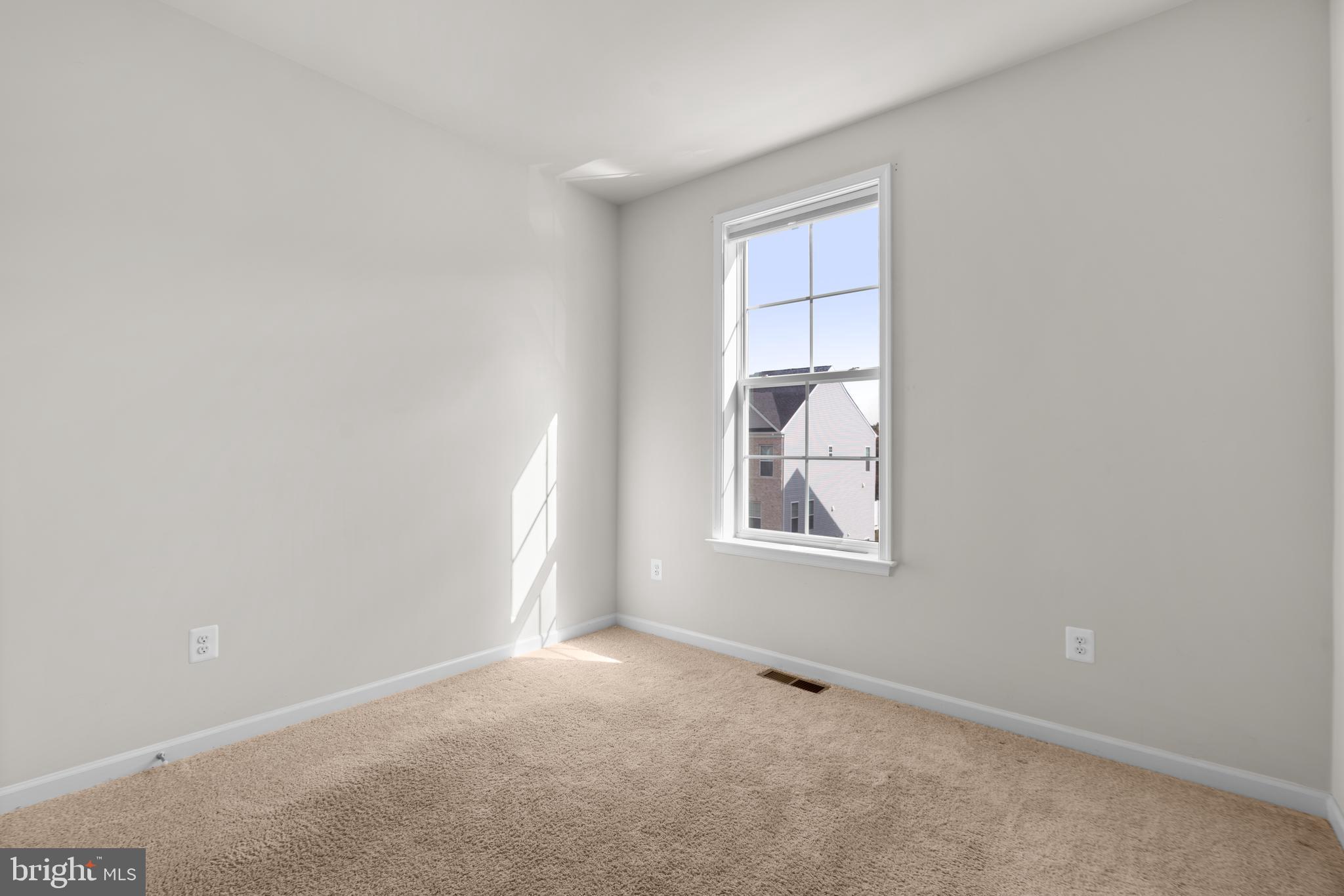 LAUREL OVERLOOK - Residential