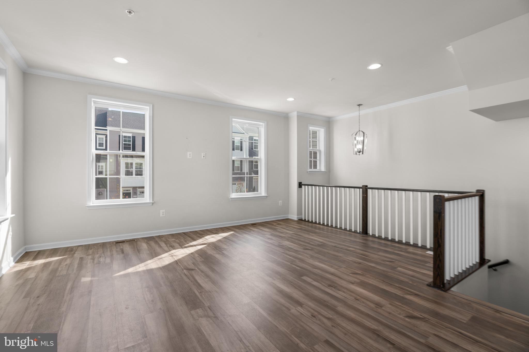 LAUREL OVERLOOK - Residential