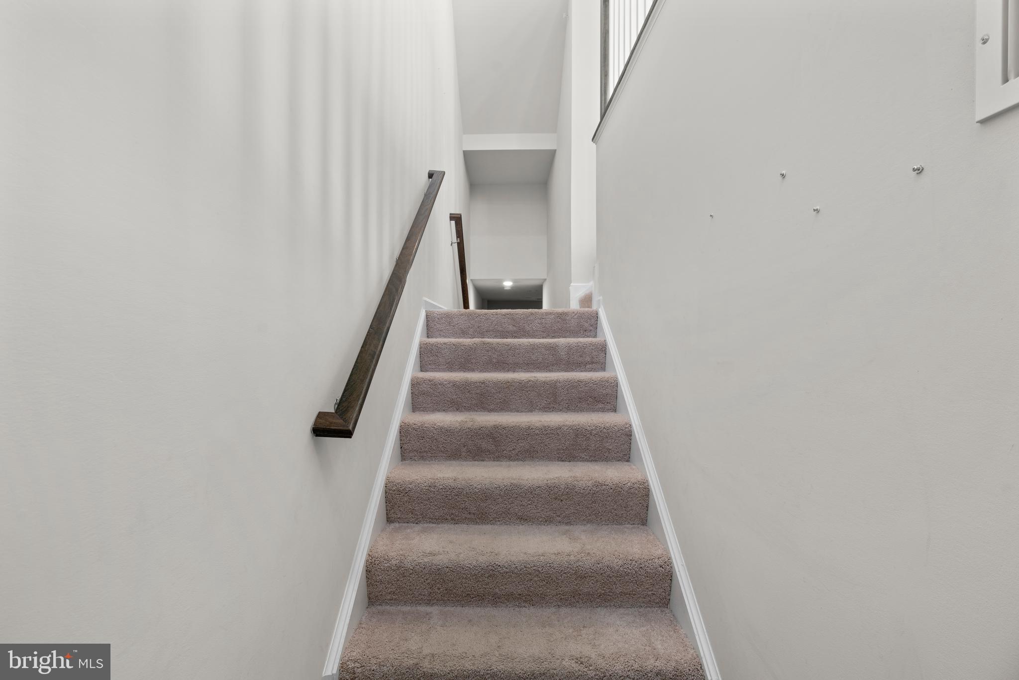 LAUREL OVERLOOK - Residential