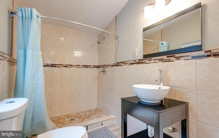 WATERLOO FARMS - Residential Lease