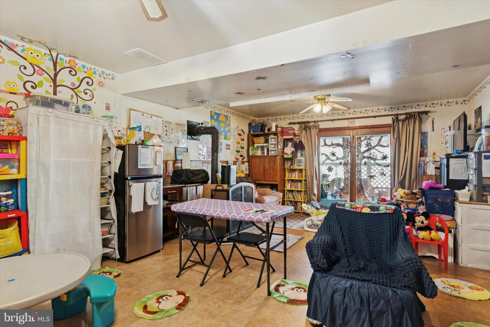 SPRING GLEN ACRES - Residential