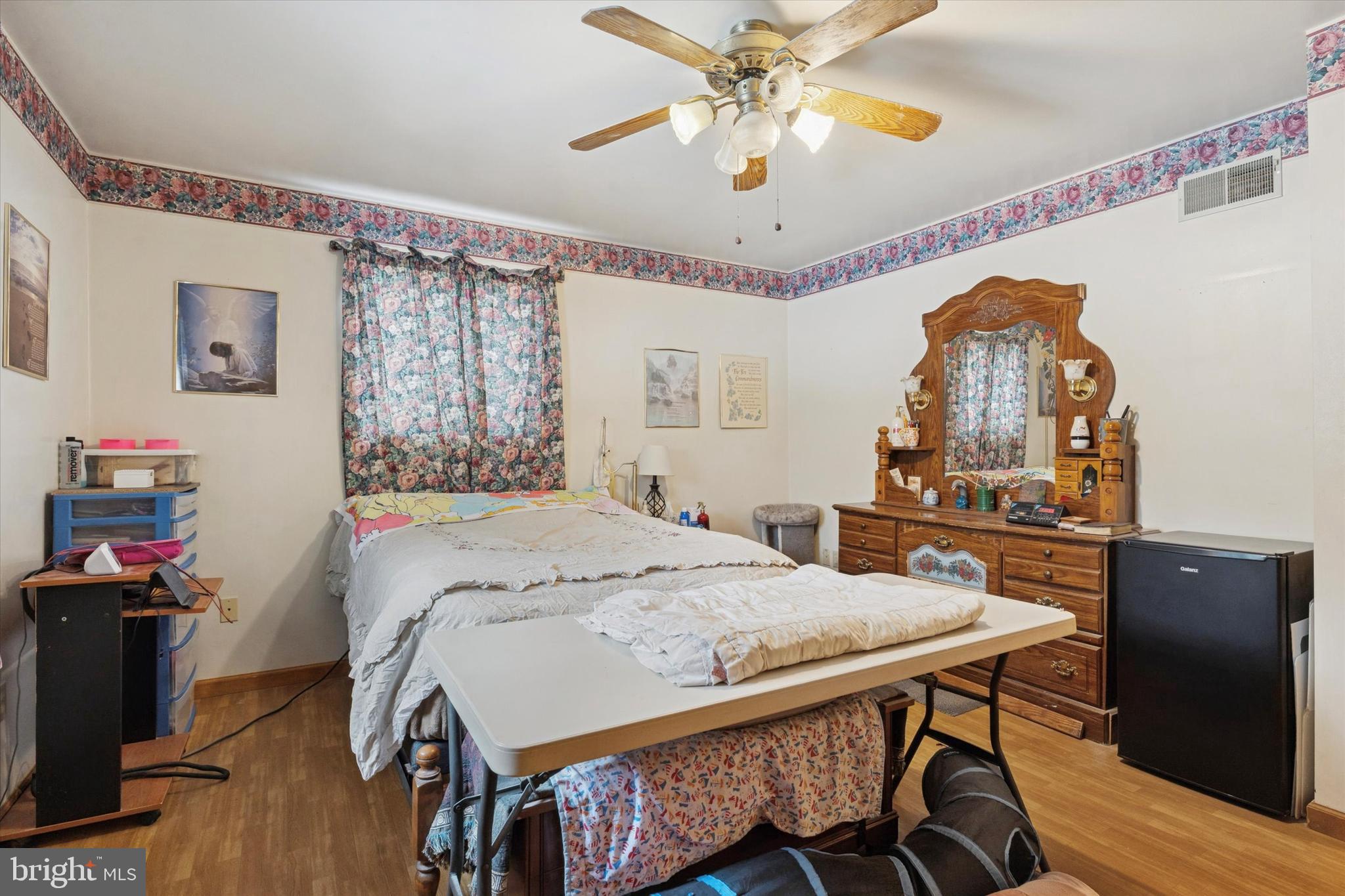 SPRING GLEN ACRES - Residential