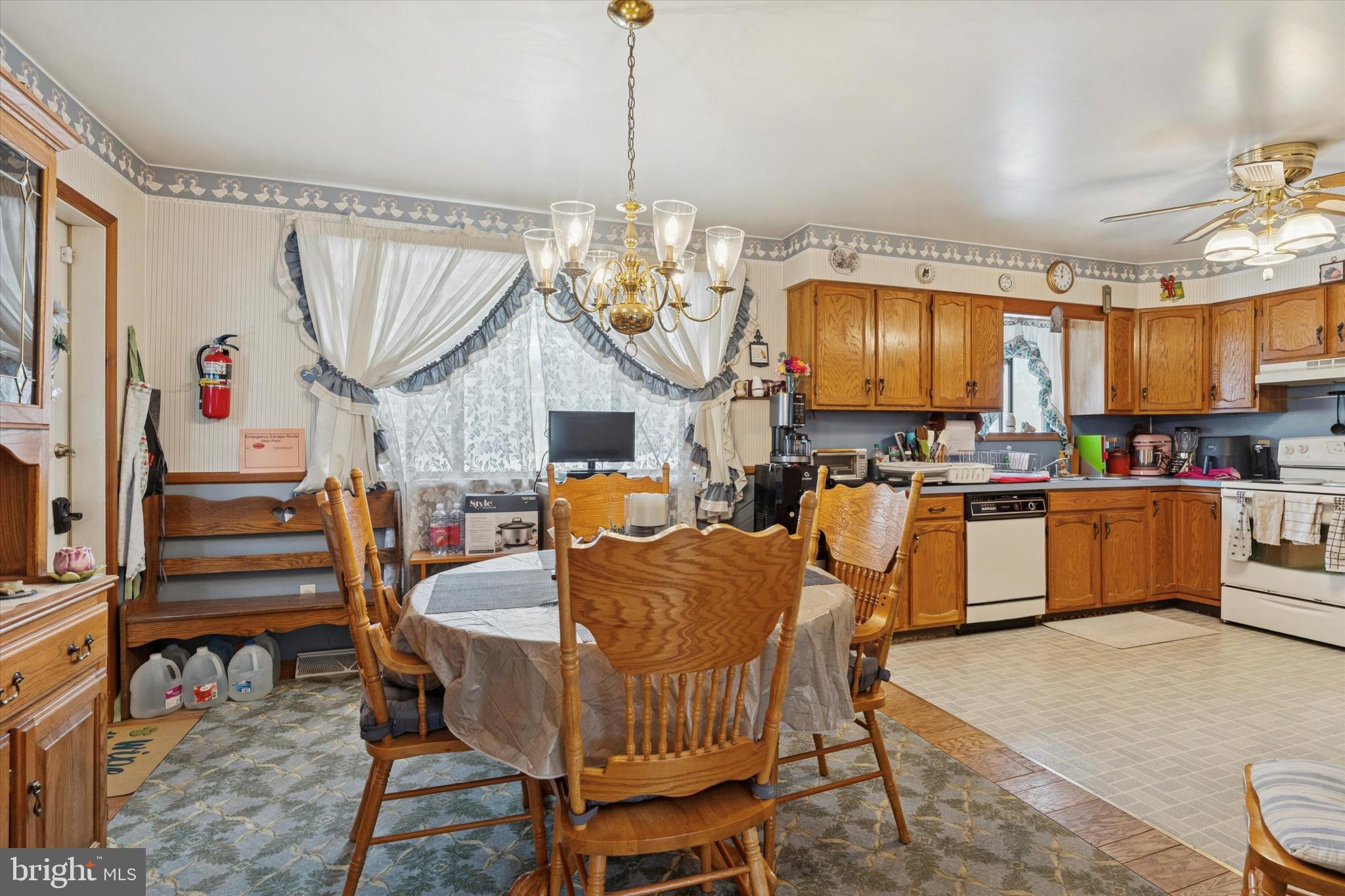 SPRING GLEN ACRES - Residential