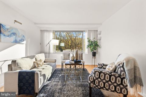 4200 CATHEDRAL AVENUE NW 812 WASHINGTON DC 20016