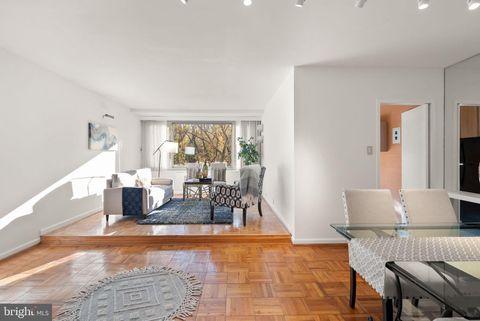 4200 CATHEDRAL AVENUE NW 812 WASHINGTON DC 20016