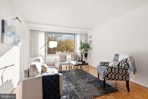 4200 CATHEDRAL AVENUE NW 812 WASHINGTON DC 20016