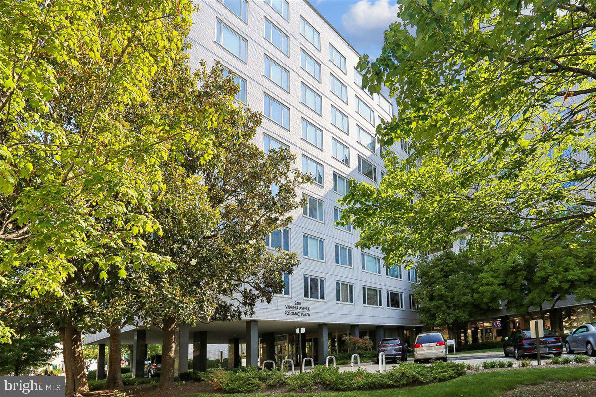 2475 VIRGINIA NW 220