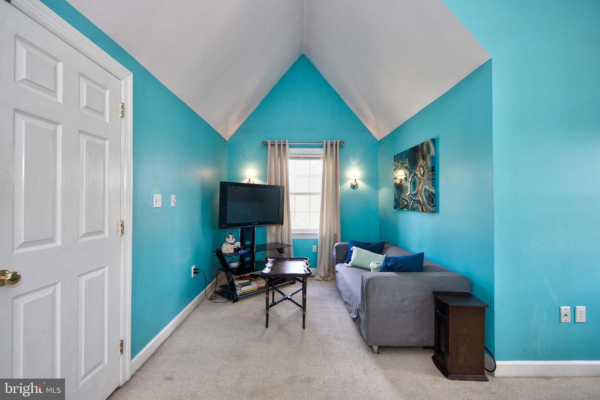 MARSHALL CREEK FAR - Residential