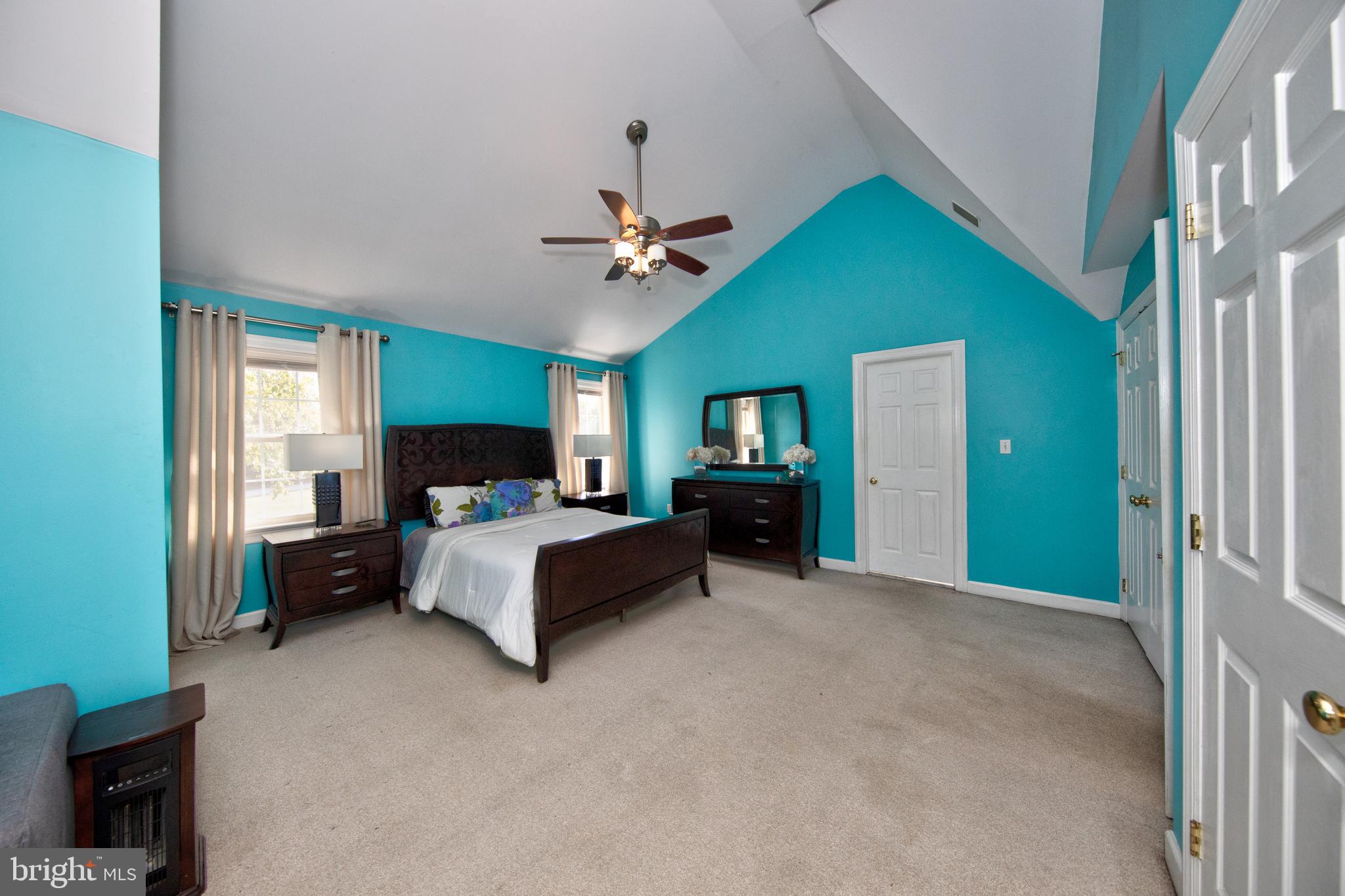 MARSHALL CREEK FAR - Residential