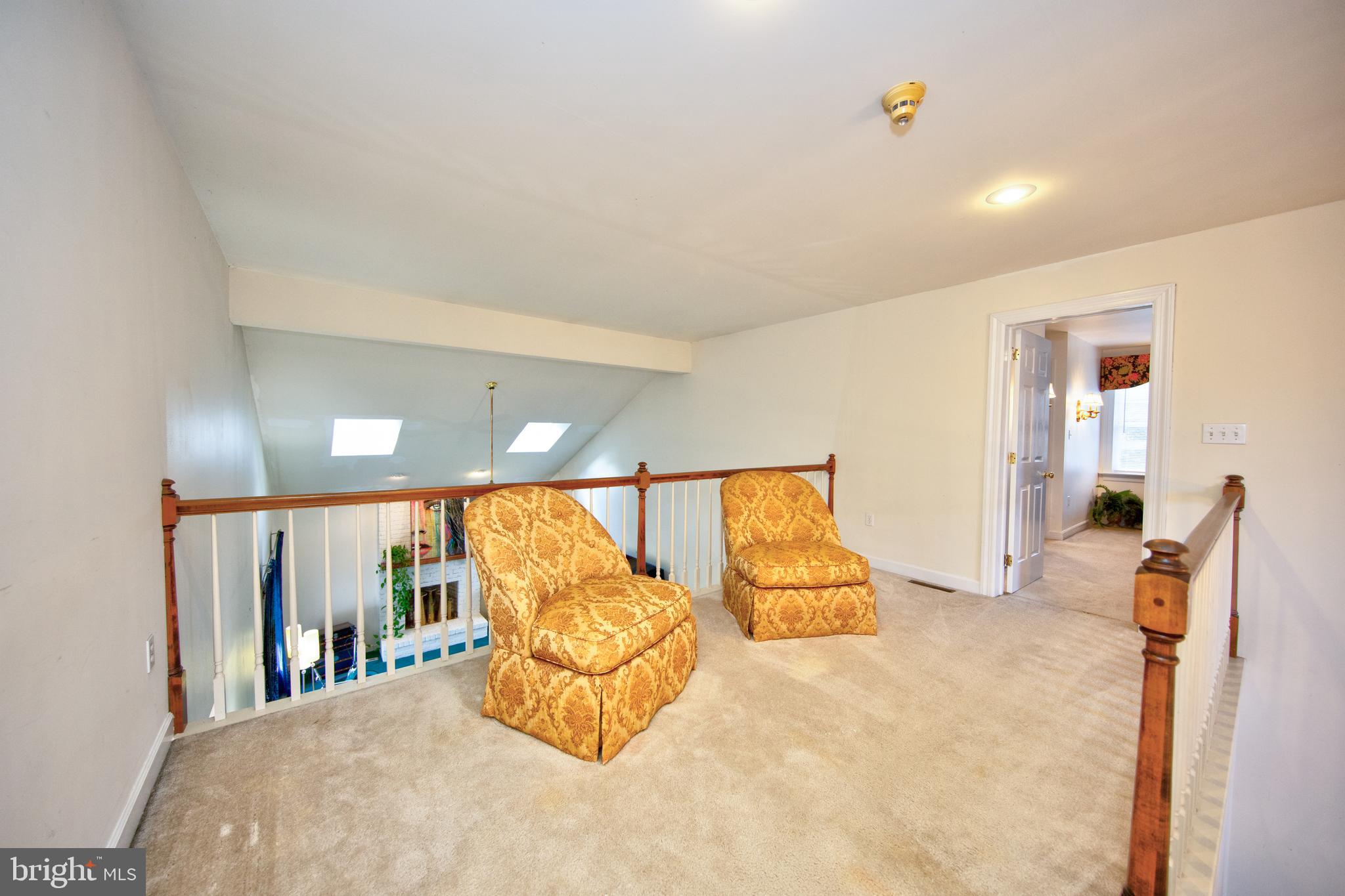 MARSHALL CREEK FAR - Residential